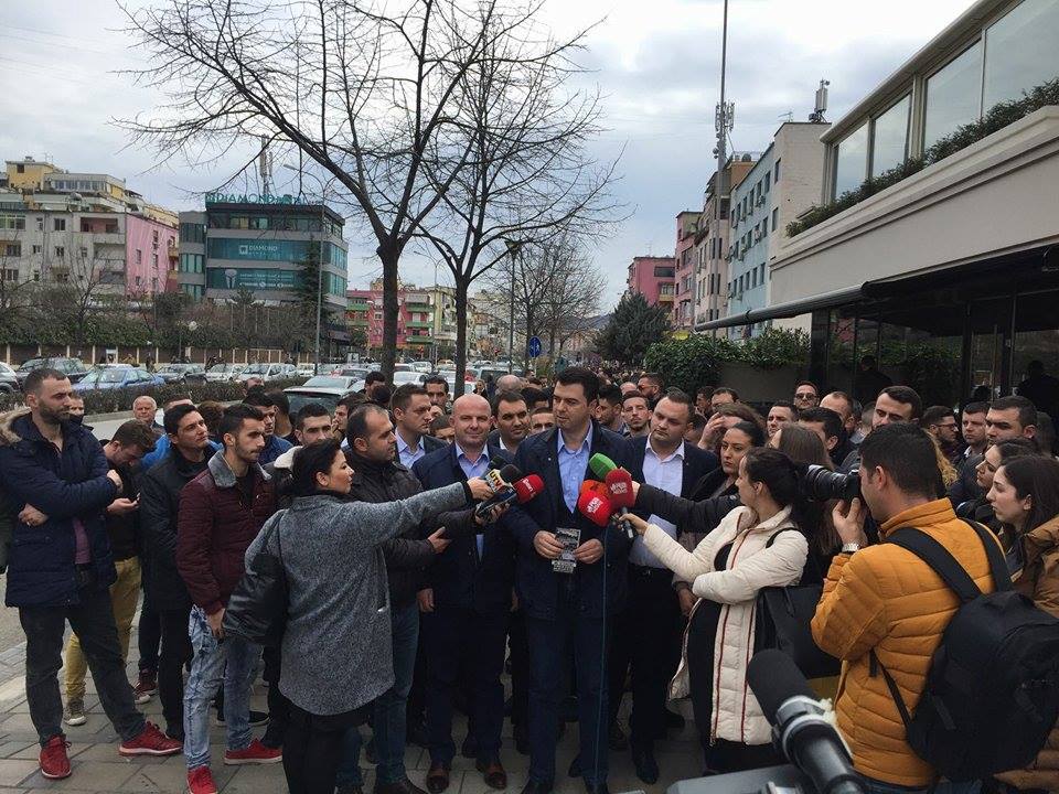 16683347_10154344175041094_1707646920_n