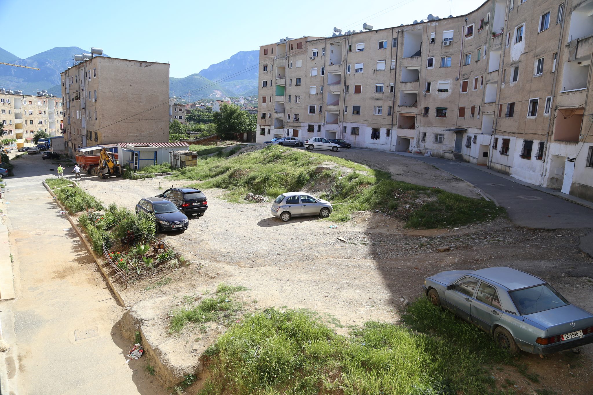 basha ndertim si ishte 1