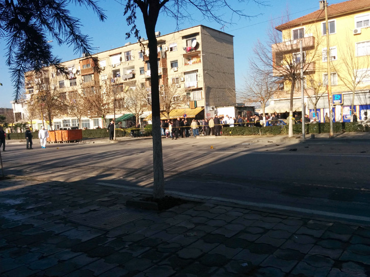 tirane, shperthimi mjetit kombinat2