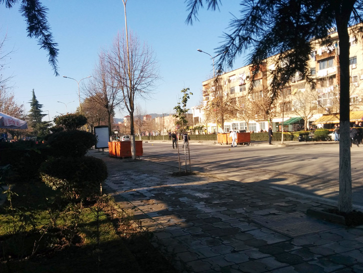 tirane, shperthimi mjetit kombinat4