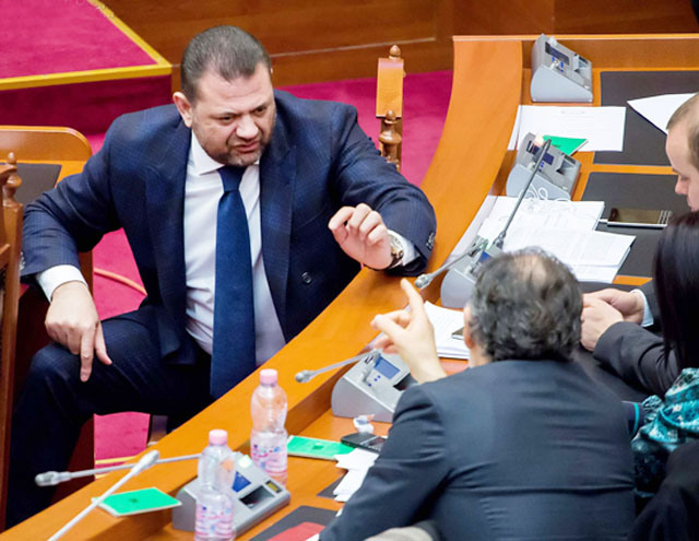 tom-doshi-koco-final_1