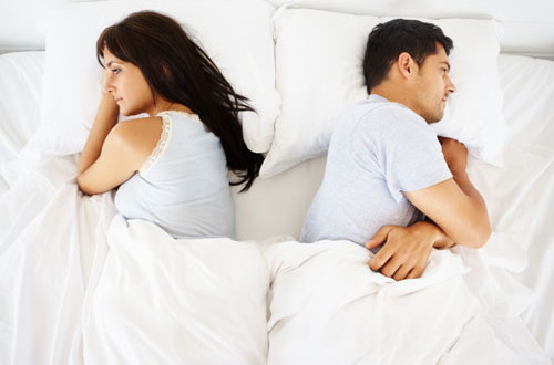 10_unhappy_couple_in_bed_lgn_61769202_500x330_29968.jpg