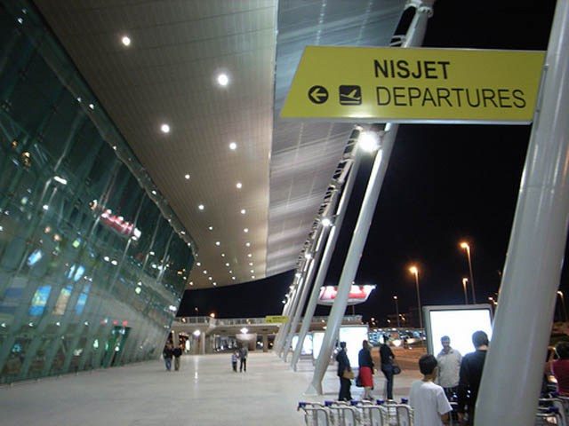 aeroporti_i_rinasit_27793.jpg