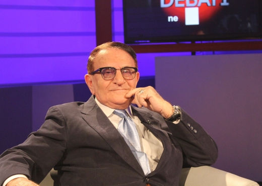 Agim Krajka rrëfehet për Parashqevin: Kishte një të dashur sigurims, por gjysmën e truve e kishte bosh