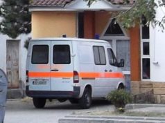 E lanë shëndoshë e mirë në shtëpi, por kur familjarët u kthyen ai…