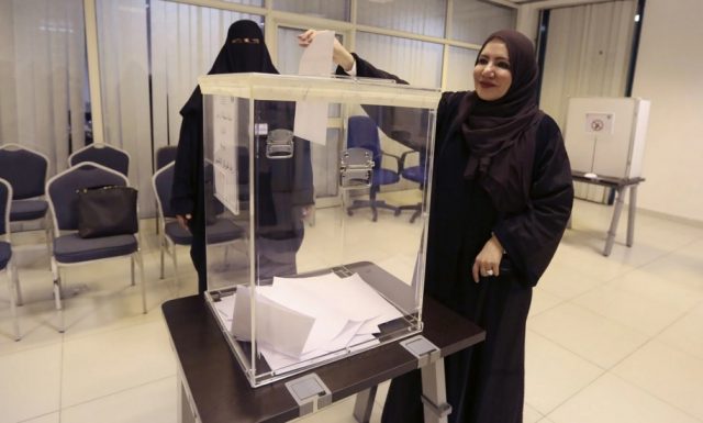 HISTORIKE/ Në Arabi zgjidhen me votë vetëm 4 gra