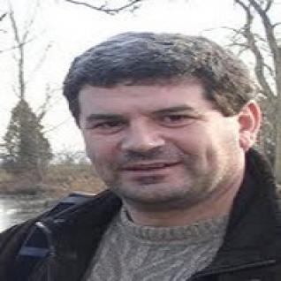 ARBEN KALLAMATA/Edhe pse djalë partizani, ja pse nuk e festoj 29 Nëntorin!