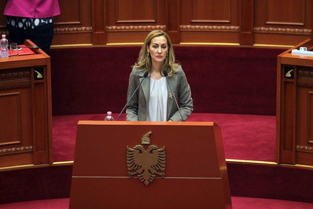 arbjola_halimi_kuvend_29088.jpg