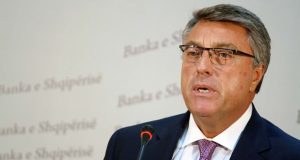 Fullani kërkon pagën e 50 muajve, nis gjyqi në Administrative