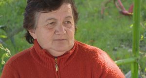 HISTORIA/ Një nënë e burgosur prej 21 vjetësh, “mban me bukë” familjen jashtë hekurave