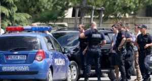 Vlorë, ndërtuan pa leje pallat 12 kate, arrestohen 6 persona, mes tyre kreu i INUV-it