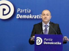 Burrel, sulmohet dhe dëmtohet makina e deputetit të PD-së, Bedri Hoxha