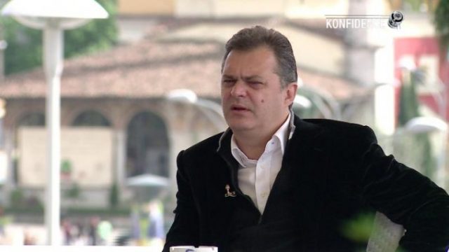 A po krijon një parti të re Ben Blushi