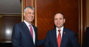 FOTO GALERI/ Bujar Nishani takim kokë më kokë me homologun Hashim Thaçi