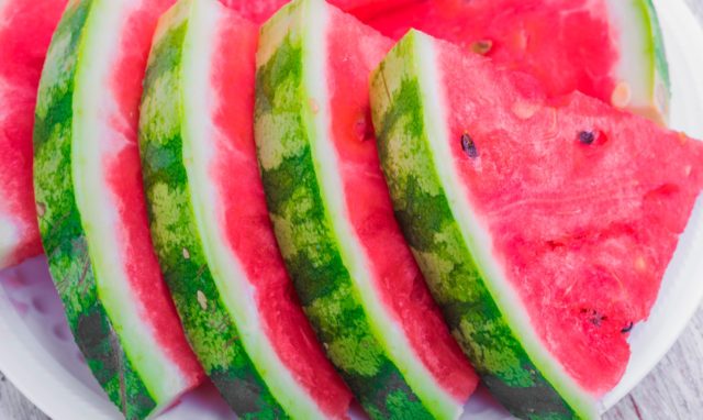 Ushqyerja gjatë verës, ndihuni mirë me frutat e stinës