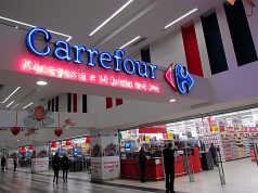 Bllokohen asetet e kompanisë Carrefour në Tiranë