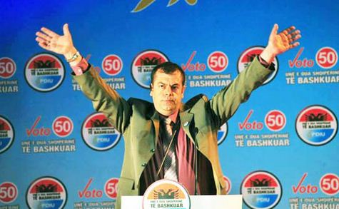 “Më vjen keq të zëvendësoj atë që më futi në politikë”