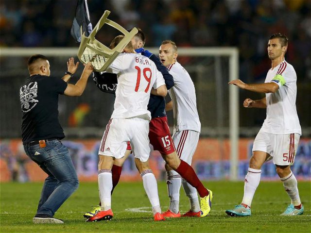 dhuna_ndeshje_futbolli_serbi_albania_2_868.jpg