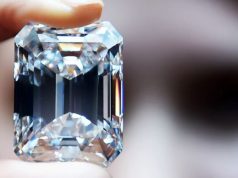 Diamanti 100 karatësh “perfekt”, shitet për tre minuta 22 milionë dollarë