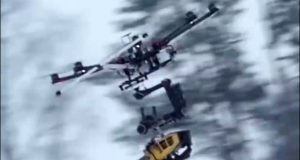 VIDEO/ Sharrë elektrike në dron, makina e re vrasëse