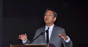 Fenomeni “Donald Lu”, Rama tërhiqet, 2 deputetët në Kushtetuese