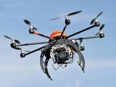 Droni “spiunon” tre shqiptarë duke vjedhur, prangosen nga policia