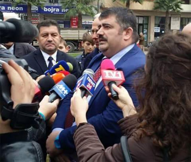 Deputeti Eduart Ndocaj: Të ikë para se të ndëshkohet Prefekti i Lezhës