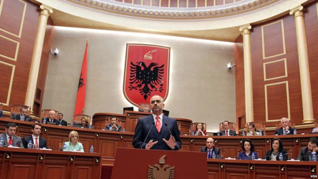 edi_rama_qeveria_kuvend_29711.jpg