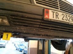 FOTO GALERI/ Elbasan, i kërkuar për trafik droge, arrestohet me 700 gramë kanabis në makinë