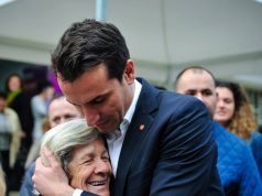 FOTOGALERI/Erion Veliaj, pse kaq shumë foto me të moshuar?