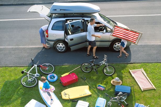 family_pack_car_for_vacation_17394.jpg
