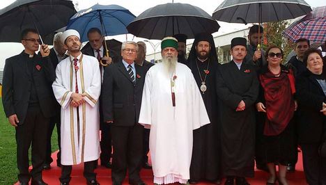 FOTO LAJM/ Komunitet fetar festojnë bashkë 103-vjetorin e Pavarësisë së Shqipërisë