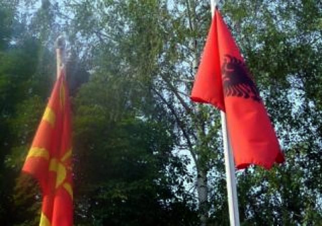 flamuri_shqiptar_e_maqedonas_2374.jpg
