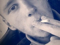 19 vjec, lajmëroi në FB vdekjen dhe më pas e kreu