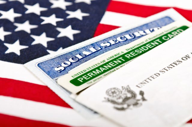 green_card_23853.jpg