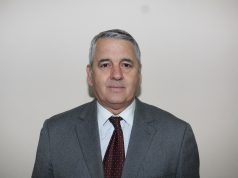 Profil/ Kush është mjeku i mirënjohur Halim Kosova