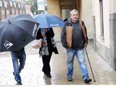 FOTO/ Nëna dehet me verë, mbytet vajza 14-muajshe e harruar në vaskë