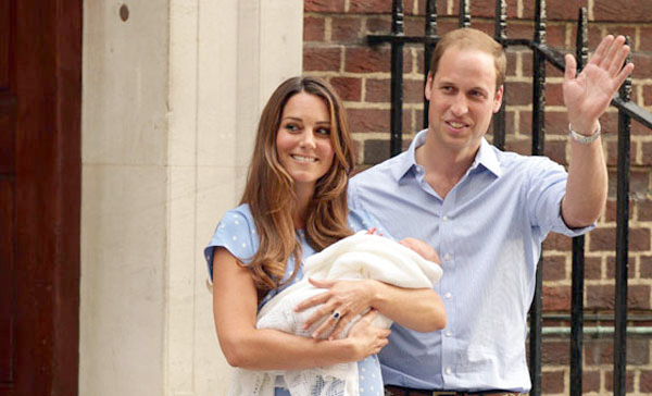kate_middleton_baby_reveal_lindo_wing_1643.jpg