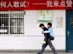 FOTO GALERI/ Heroi 18 vjeçar kinez, prej tre vitesh mban mbi shpinë shokun e tij