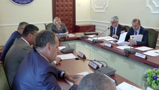 komisioni_ligjeve_copy_4_45698.jpg