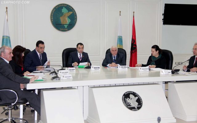 KQZ rrëzon Prokurorinë, nuk i heq mandatin Vladimir Kostës