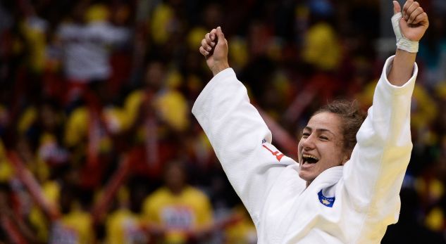 Majlinda Kelmendi mund kundërshtaren në 30 sek, me ippon fiton meçin e parë