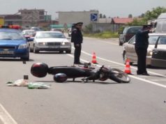 Kuçovë, aksident tragjik, përplaset me “Fordin”, vdes motoçiklisti