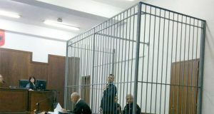 Pronari i Omega Pharma kërkon të lërë burgun, padi në Gjykatën e Lartë