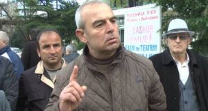 Ballsh, 780 punonjës të rafinerisë së naftës në protestë, prej muajsh nuk marrin rrogat