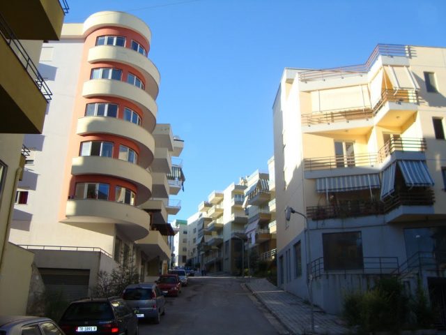 Taksa e infrastrukturës, ndërtuesit paralajmërojnë rritjen e çmimit të shtëpive