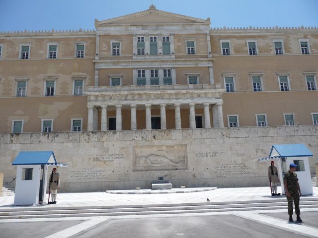 parlamenti_grek_copy_1_5931.jpg