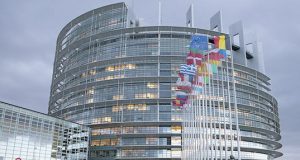 Komisioni i Jashtëm i PE miraton draft-rezolutën për Shqipërinë