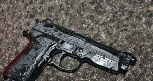 DETAJE/ Si e qëlloi veten dhe si u gjet ende në jetë policja 23-vjeçare