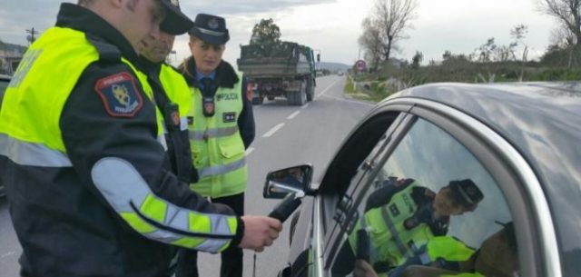 policia_rrugore_gjoba_1_35322.jpg